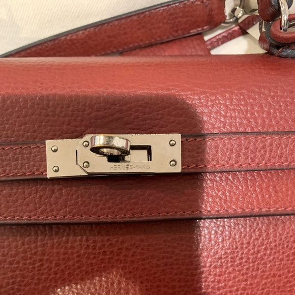 🟥Sold🟥Hermes Kelly 25 in luxe Burgundy color PHW - Picture 9 of 16